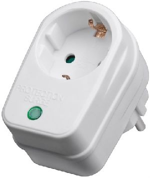Goobay 51270 Steckdosenadapter mit Überspannungsschutz VPE Retail Box Mindestbestellmenge 1