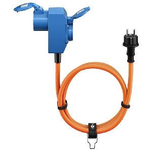 Goobay 76222 CEE-Adapterleitung, Schutzkontakt-Stecker auf 90° CEE-Kupplung und Schutzkontakt-Kupplung, 1,5 m VPE Sleeve Mindestbestellmenge 1