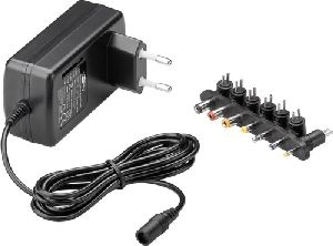 Goobay 54799 Universal-Netzteil (9 V - 24 V max. 24 W / 1,5 A) VPE Retail Box Mindestbestellmenge 1