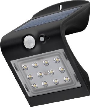 Goobay 45801 LED-Solar-Wandleuchte mit Bewegungsmelder, 1,5 W, schwarz VPE Retail Box Mindestbestellmenge 1