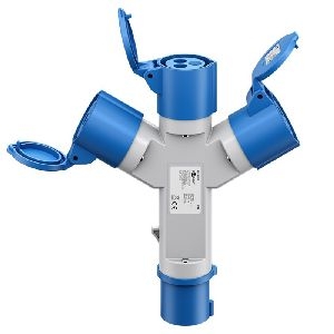 Goobay 76237 CEE-Y-Adapter, CEE-Stecker auf 3x CEE-Kupplung, :